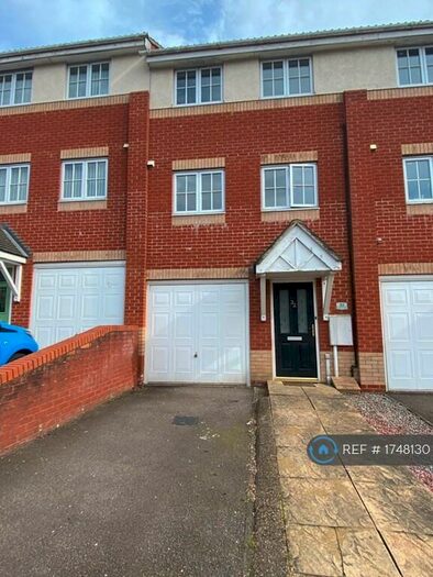 3 Bedroom Terraced House To Rent In Abbots Close, Kettering, NN15