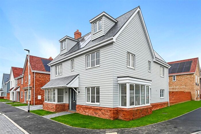 5 Bedroom Detached House To Rent In Windermere Way, Rettendon Common, Chelmsford, Essex, CM3