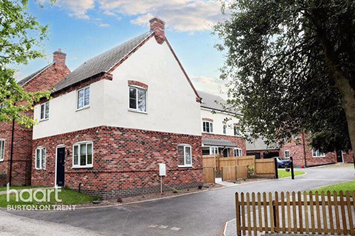 3 Bedroom Detached House For Sale In Canal Street, Swadlincote, DE12