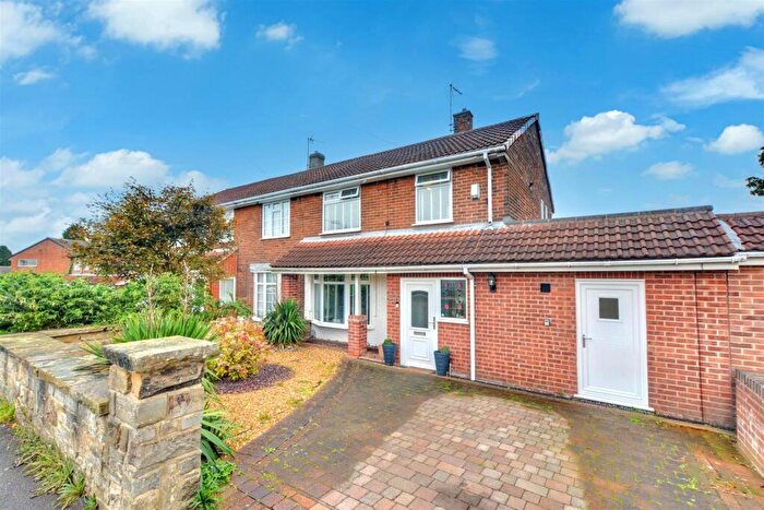 4 Bedroom Terraced House For Sale In Robin Hood Road, Arnold, NG5