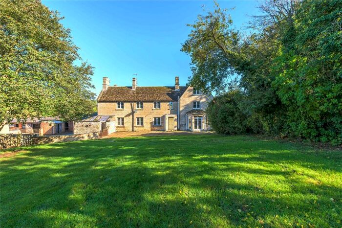 6 Bedroom Detached House For Sale In Deenethorpe Lane, Deenethorpe, Northamptonshire, NN17