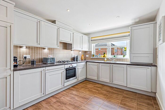 2 Bedroom Apartment For Sale In St Helens Gardens, Langside, Glasgow, G41