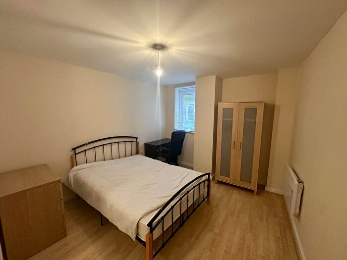 2 Bedroom Apartment To Rent In Aspect Leeds City Centre, LS2