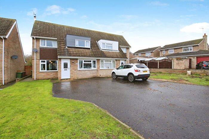 4 Bedroom Semi Detached House For Sale In Newstead Close, Peterborough, Cambridgeshire, PE6
