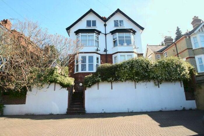 1 Bedroom Flat To Rent In London Road, High Wycombe, HP11