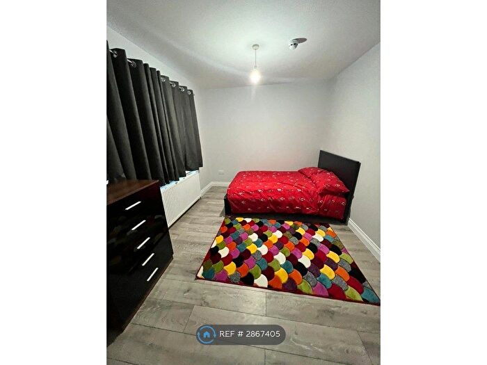 Studio To Rent In St. Leonards Gardens, Hounslow, TW5