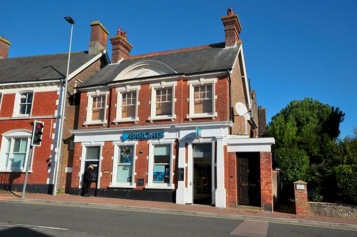 3 Bedroom Flat To Rent In Market Street, Hailsham, BN27