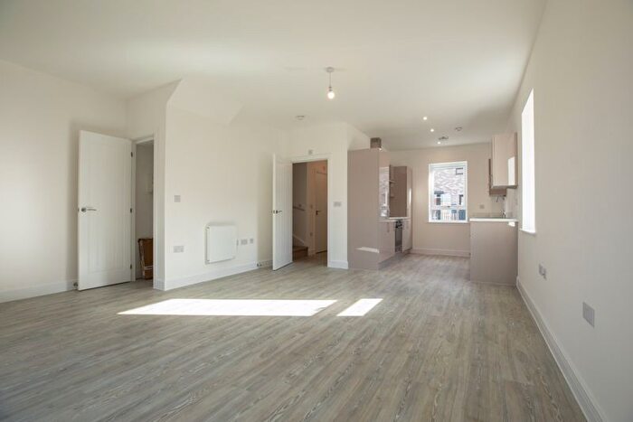 2 Bedroom Flat To Rent In Edward Grange Street, Cambridge, CB1