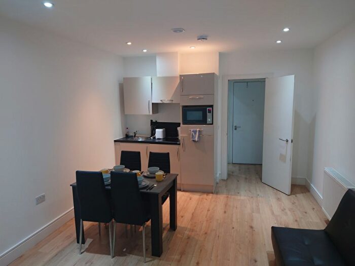 1 Bedroom Studio To Rent In - Saint James's Road, London, United Kingdom, Jx, London, SE1