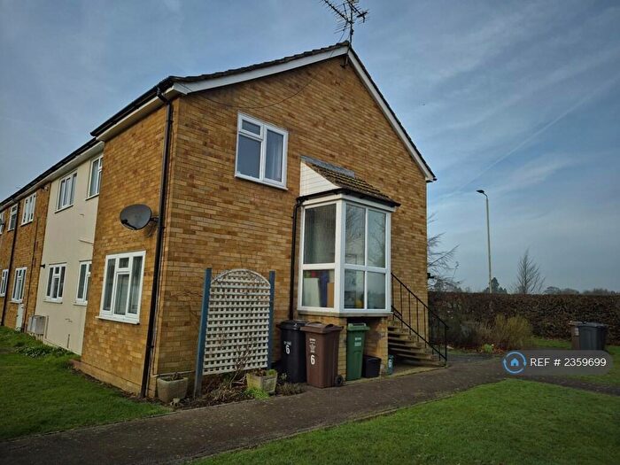 2 Bedroom Maisonette To Rent In Ryecroft Court, St. Albans, AL4