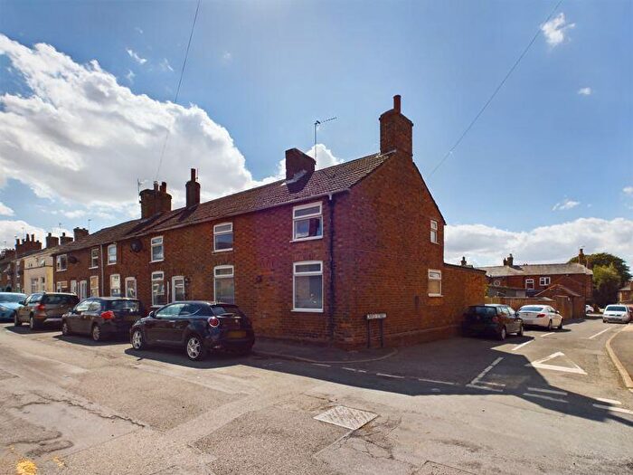 4 Bedroom End Of Terrace House For Sale In - Foundry Street, Horncastle, LN9
