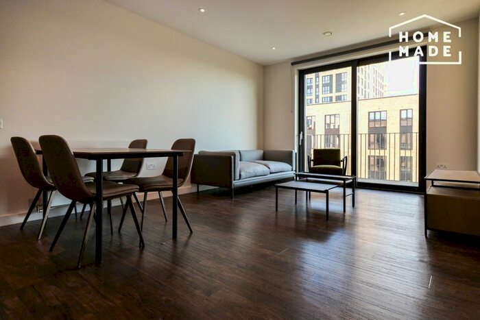 2 Bedroom Flat To Rent In Greenford Quay, Greenford UB6