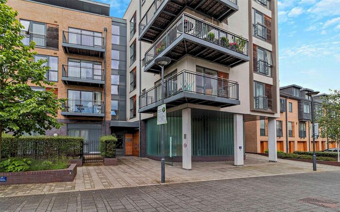 2 Bedroom Flat To Rent In Brooke House, Kingsley Walk, Cambridge, CB5