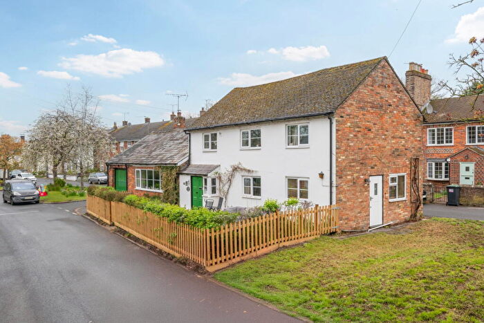 3 Bedroom Detached House For Sale In The Old Forge, Tring Road, Wilstone, Hertfordshire, HP23