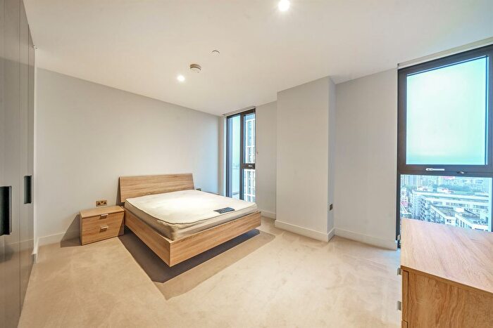 1 Bedroom Flat To Rent In The Waterman, Tidemill Square, Lower Riverside, Greenwich Peninsula, SE10