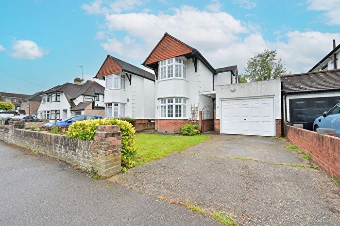 4 Bedroom Semi-Detached House To Rent In , Rickmansworth, WD3