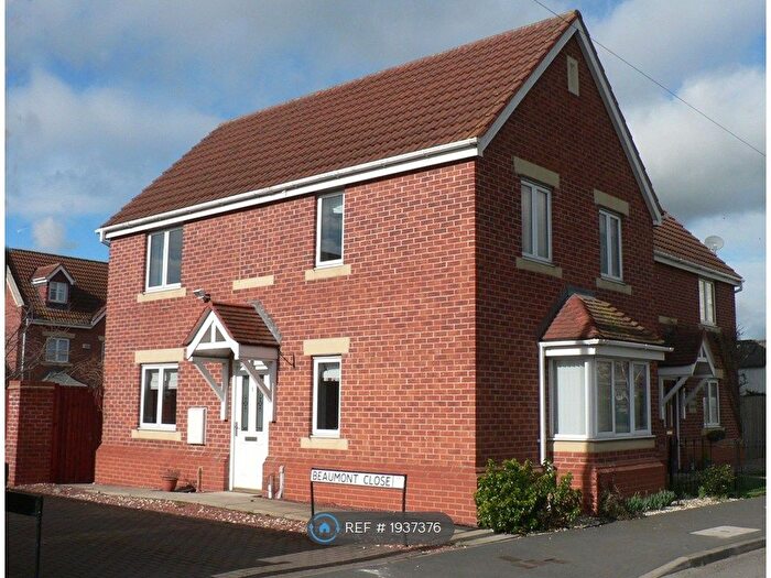 3 Bedroom Semi-Detached House To Rent In Beaumont Close, Goole, DN14