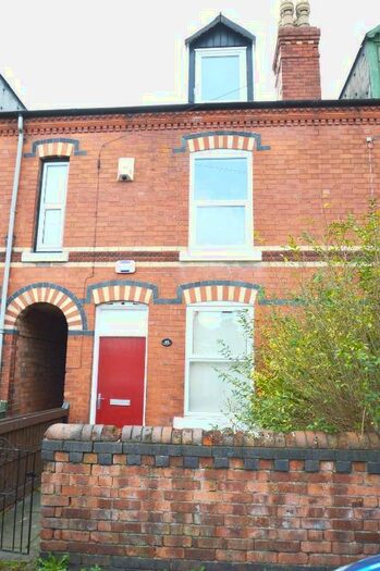 4 Bedroom Detached House To Rent In Derby Street, Beeston, NG9