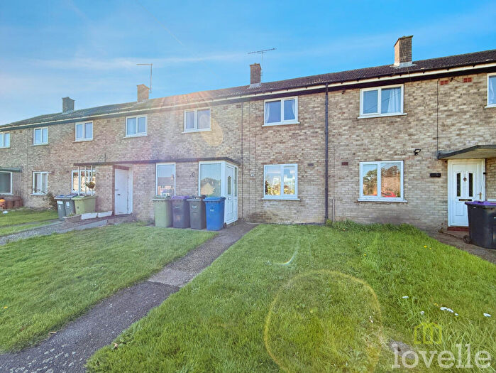 2 Bedroom Terraced House For Sale In Capper Avenue, Hemswell Cliff, DN21