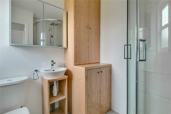 1 Bedroom Flat For Sale In Bolingbroke Walk, Battersea Park, SW11