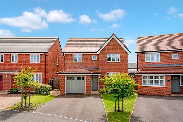 4 Bedroom Detached House For Sale In Comberton Close, Runcorn, WA7