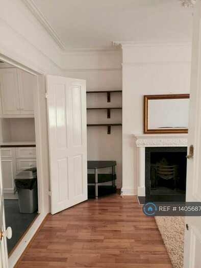 1 Bedroom Terraced House To Rent In Ravenswood Road, Balham, SW12