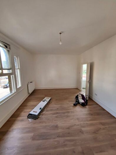 5 Bedroom End Of Terrace House To Rent In Russell Road, London, E10