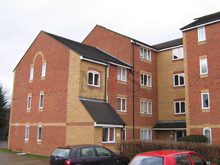 1 Bedroom Flat To Rent In Burket Close, Norwood Green, UB2
