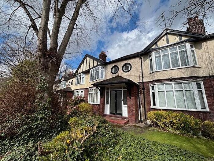 2 Bedroom Apartment To Rent In Fog Lane, Didsbury, Manchester, M20