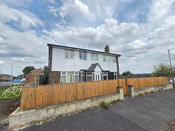 4 Bedroom Detached House For Sale In Foxroyd Lane, Thornhill, WF12
