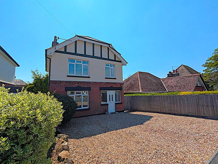 3 Bedroom House For Sale In Clarence Gardens, Shanklin, PO37