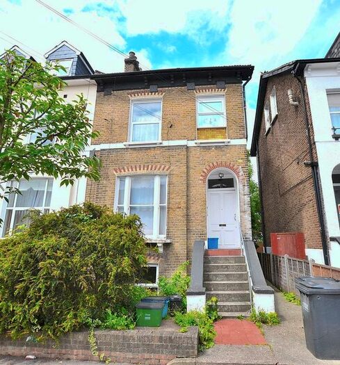 1 Bedroom Flat To Rent In Alexandra Road, Addiscombe, Croydon, CR0