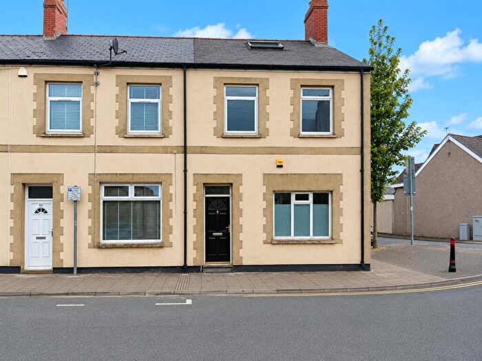 4 Bedroom End Of Terrace House To Rent In Metal Street, Adamsdown, CF24