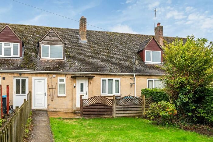 2 Bedroom Terraced House For Sale In Alvescot, Oxfordshire, OX18