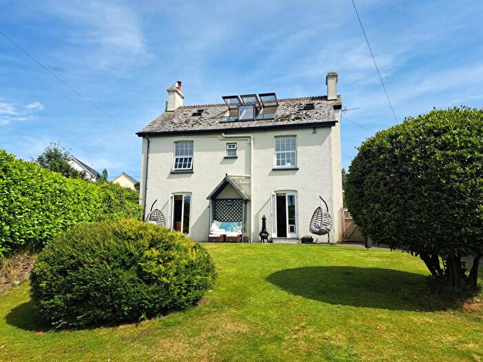 4 Bedroom Detached House For Sale In Lower Downgate, Callington, Cornwall, PL17
