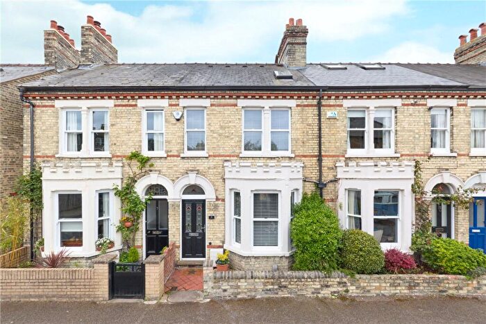 3 Bedroom Terraced House For Sale In Clare Street, Cambridge, CB4