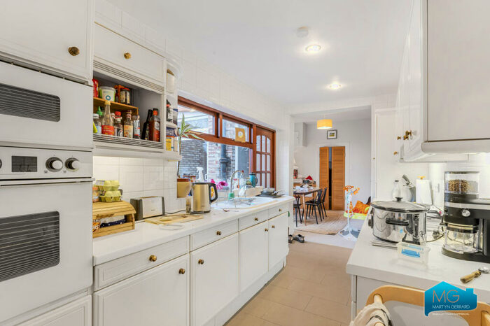 4 Bedroom House To Rent In Park Avenue North, Crouch End, London, N8