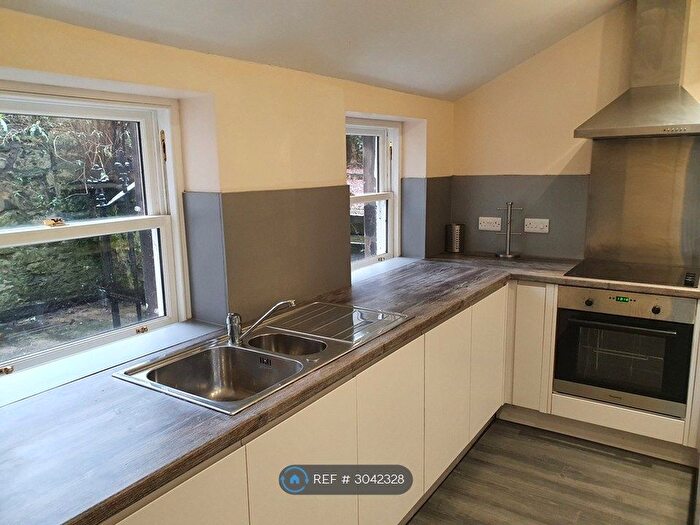 2 Bedroom Flat To Rent In South Fort St, Edinburgh, EH6