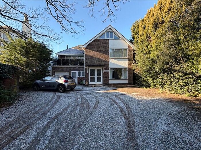 2 Bedroom Flat To Rent In Belsize Road, Worthing, West Sussex, BN11