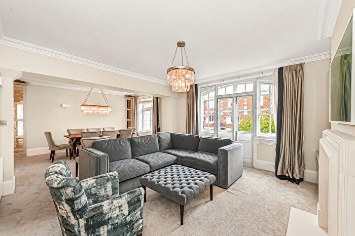 4 Bedroom Flat To Rent In Abingdon Villas, London, W8