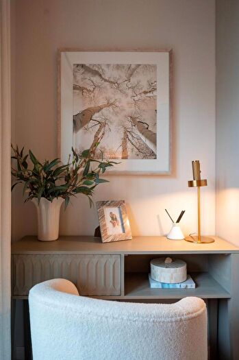 3 Bedroom Flat For Sale In Northwick Parkside, Harrow, HA1