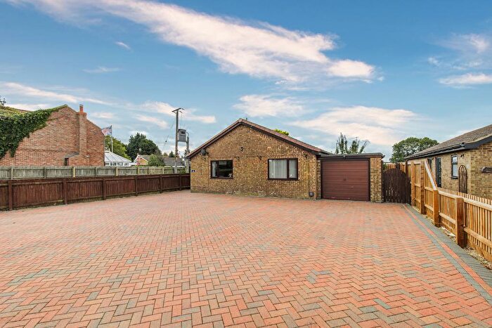 3 Bedroom Detached Bungalow For Sale In School Road, Walpole Highway, Wisbech, Norfolk, PE14