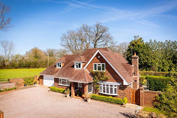 4 Bedroom Detached House For Sale In Brickhouse Lane, Newchapel, RH7