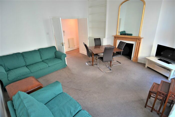 2 Bedroom Flat To Rent In Moreton Street, Pimlico, SW1V