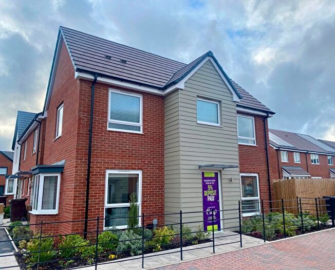 3 Bedroom Detached House For Sale In Lucas Gardens, Shirley, Solihull, West Midlands, B90