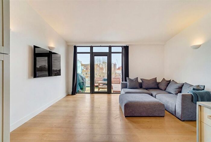 1 Bedroom Property To Rent In Wandsworth Bridge Road, London, SW6