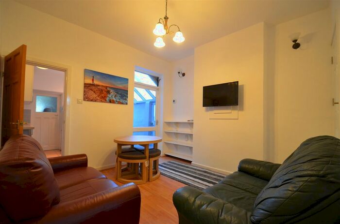 4 Bedroom Terraced House To Rent In Westminster Road, Selly Oak, Birmingham, B29