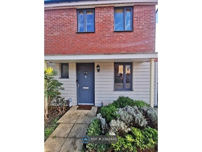 3 Bedroom Semi-Detached House To Rent In Moore Close, Wootton, MK43