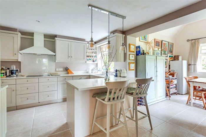 5 Bedroom Detached House For Sale In Henley Road, Stubbings, Maidenhead, Berkshire, SL6