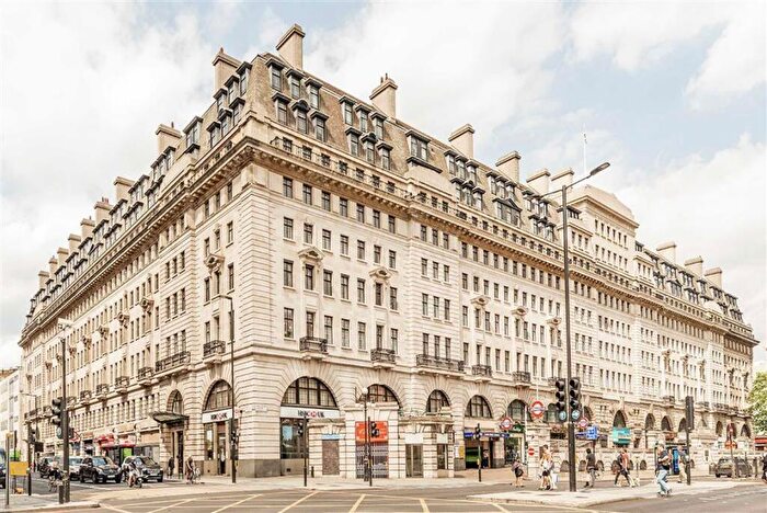 2 Bedroom Flat To Rent In Baker Street, Marylebone, NW1